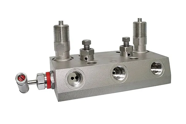 Custom Hydraulic Manifold Block MB-001 India | HYDEL IMPEX
